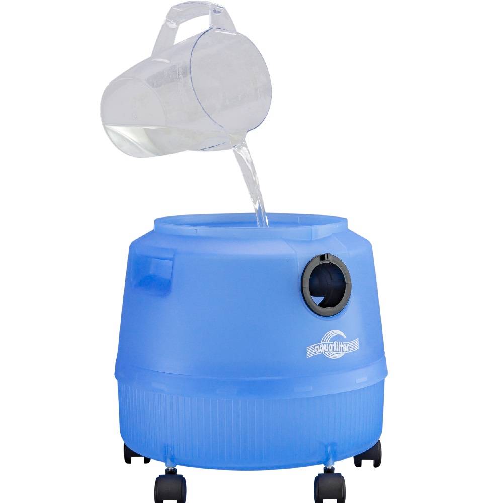 Моющий пылесос THOMAS Super 30S Aquafilter, заливка воды в емкость внутри корпуса