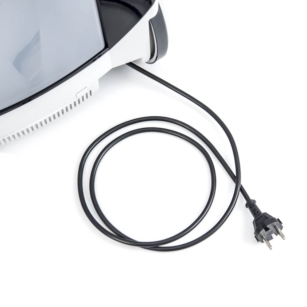 Длинный сетевой шнур для большого радиуса действия