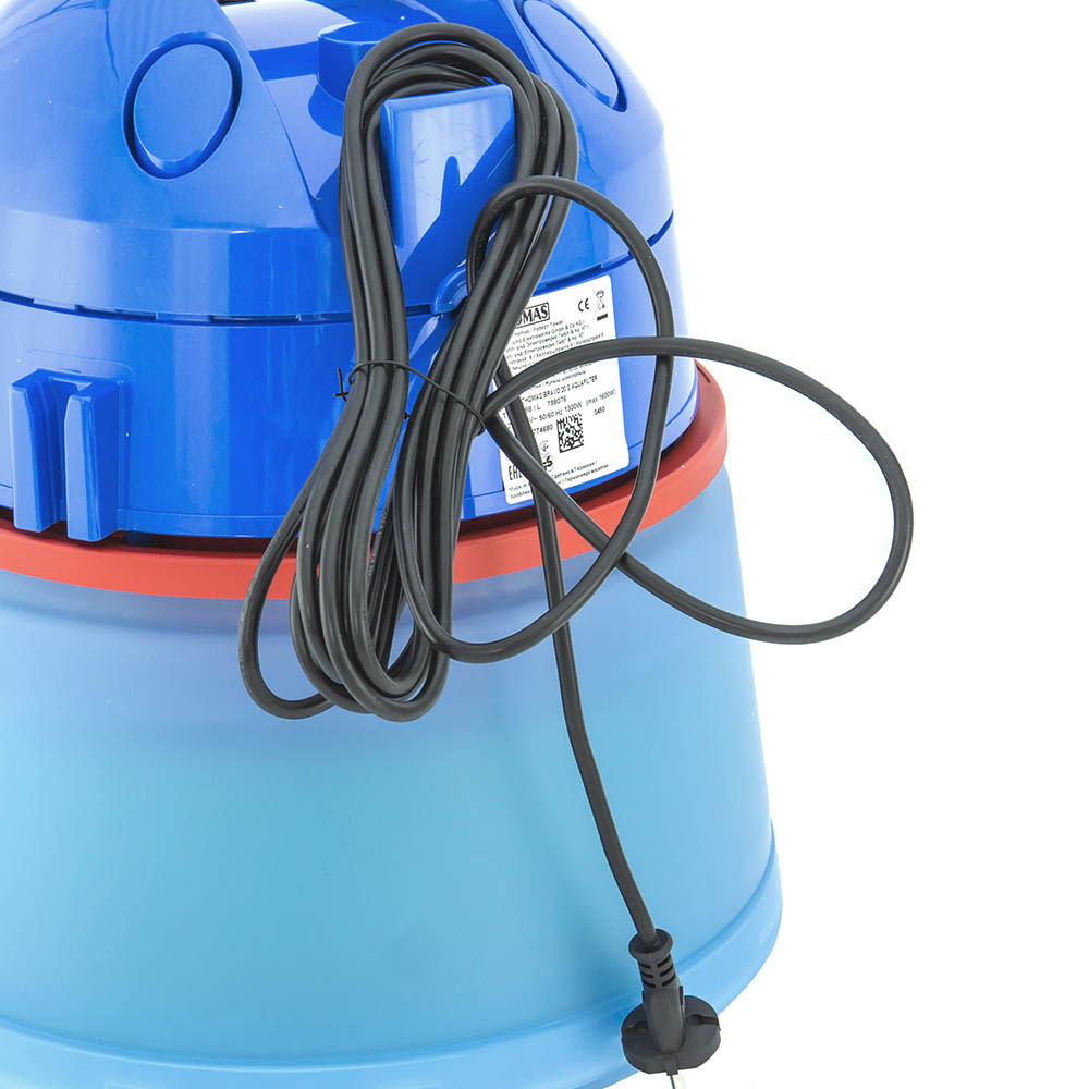 Пылесос THOMAS Bravo 20S Aquafilter, длинный сетевой шнур обеспечивает большой радиус действия