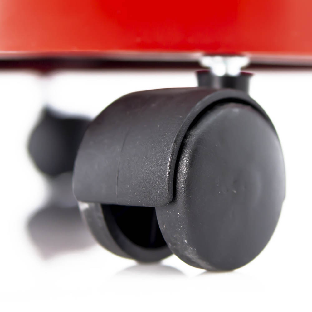 Thomas Junior 1516, мanoeuvrable castors for easy movement